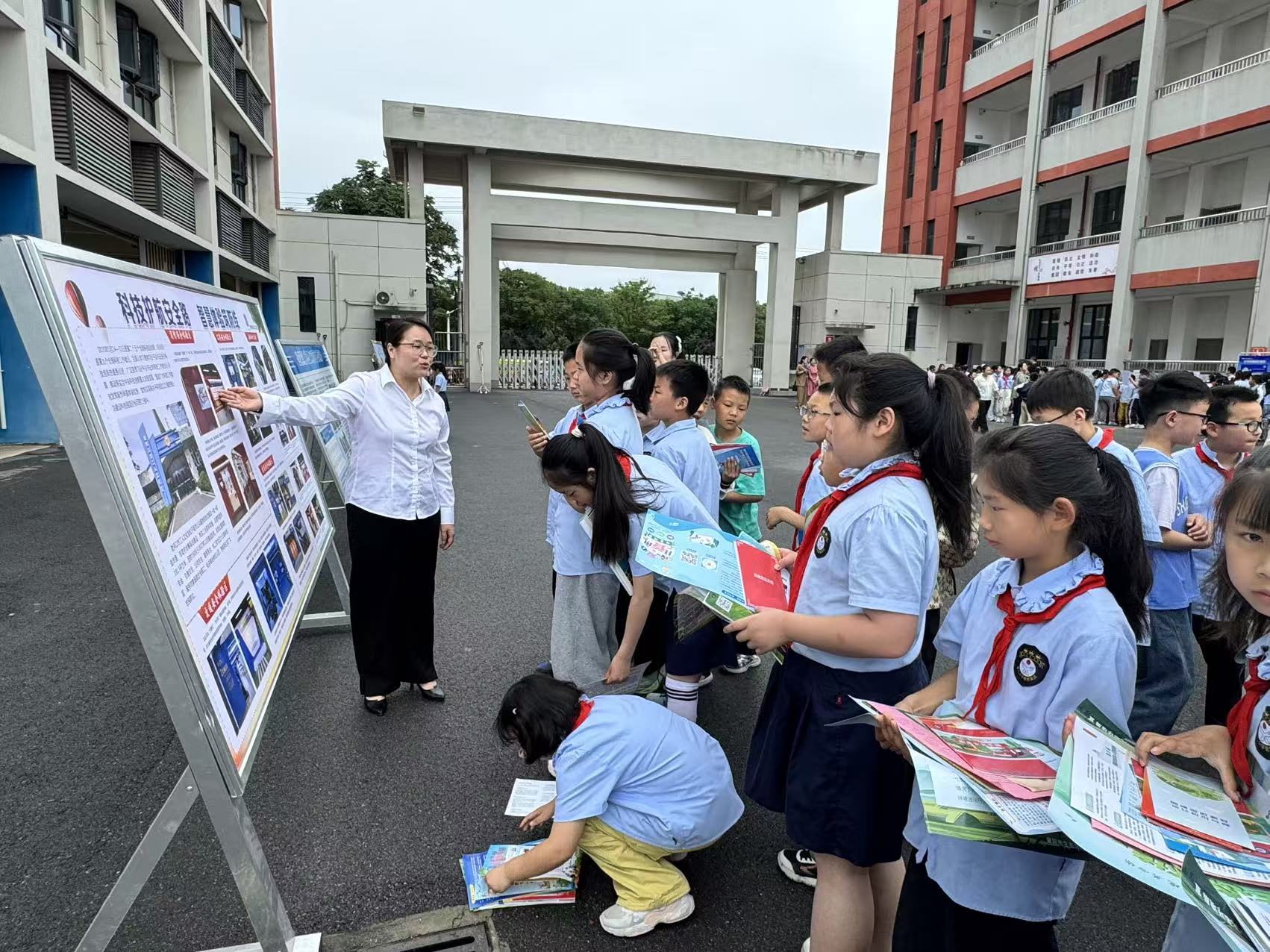 科技周4.jpg